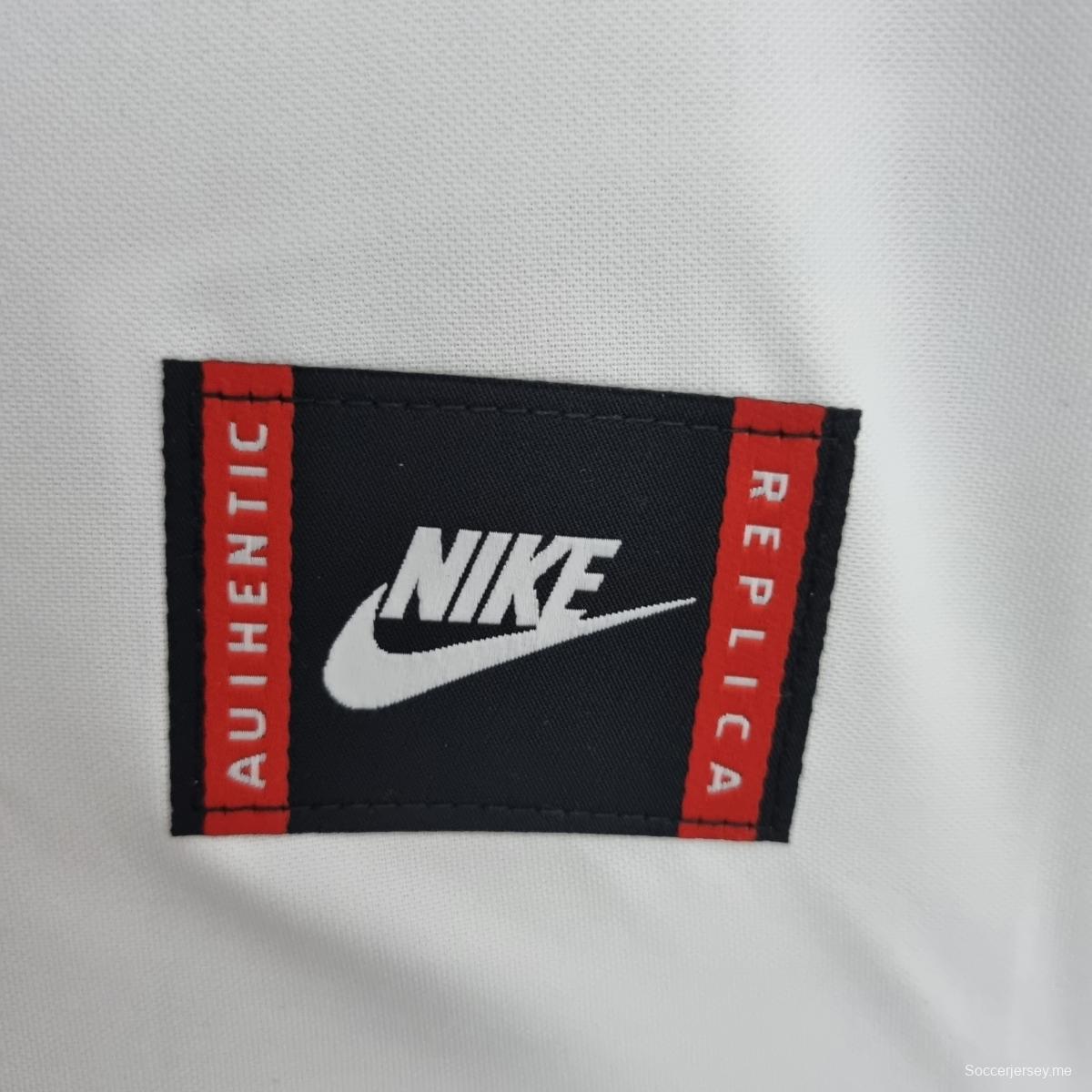 قميص كولو كولو 1995 القديم لكرة القدم المحلي كولو كولو 1995
