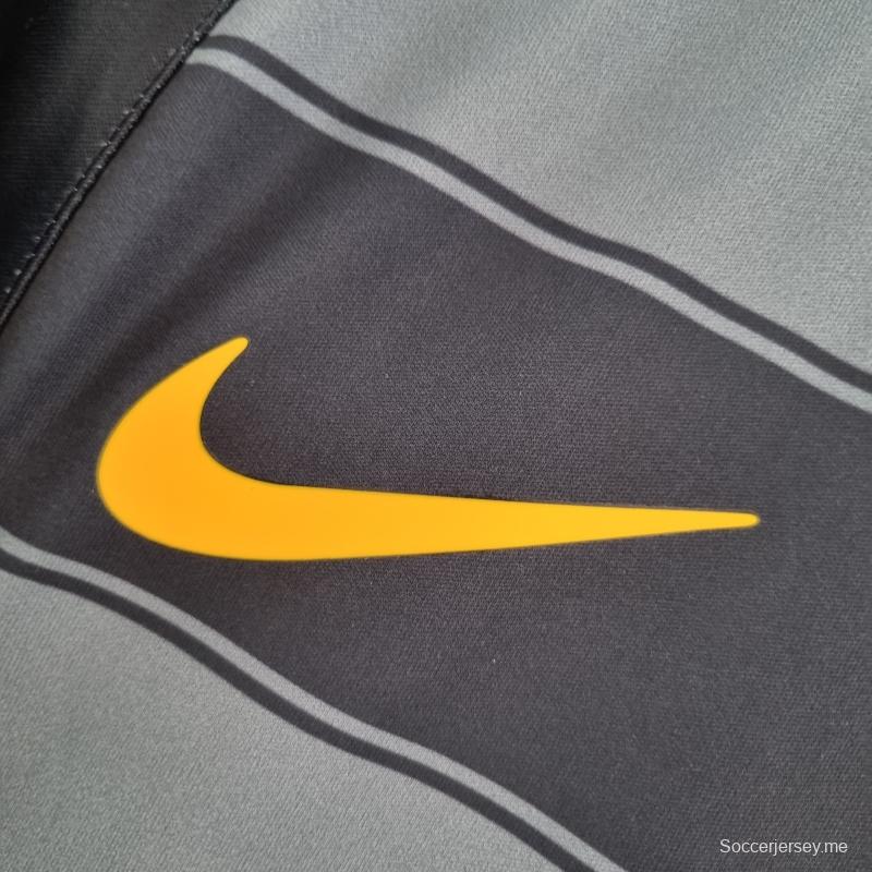 قميص انتر ميلان الرجعية 04/05 الثالث لكرة القدم خارج الديار 04/05
