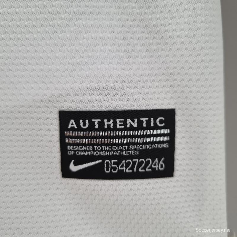 قميص كرة القدم البرتغال 2012 ريترو بأكمام طويلة الأكمام خارج الديار
