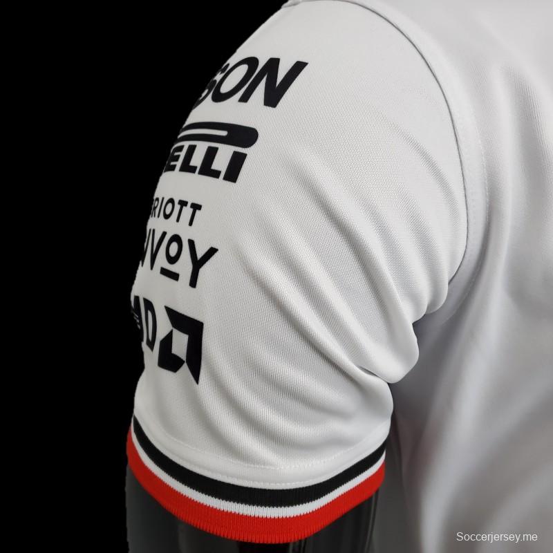 بدلة سباق فورمولا 1 فورمولا 1؛ مرسيدس بيضاء
