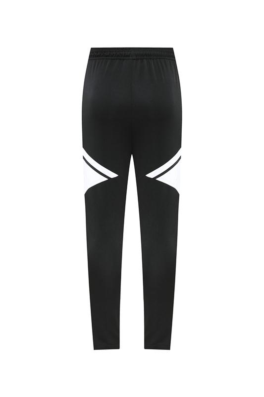 22.23 أديداس أديداس بدلة رياضية سوداء بنصف سحاب
