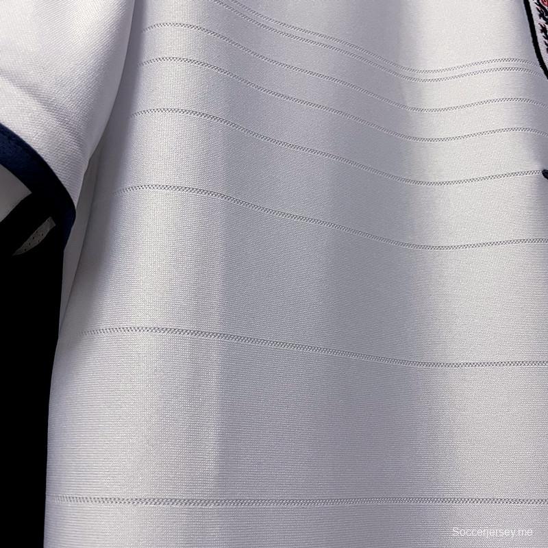 قميص منتخب إنجلترا لكرة القدم الأساسي 2004
