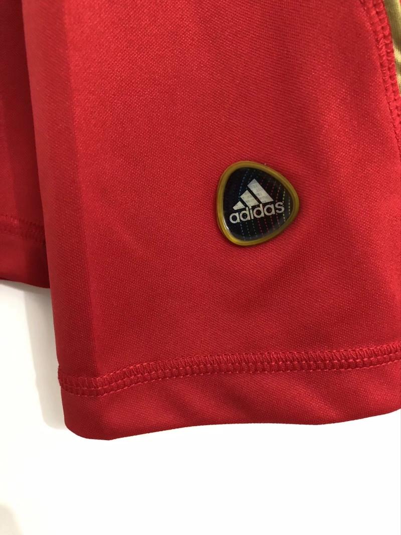 قميص كرة قدم بأكمام طويلة الأكمام ريترو 10/11 ليفربول المنزلي
