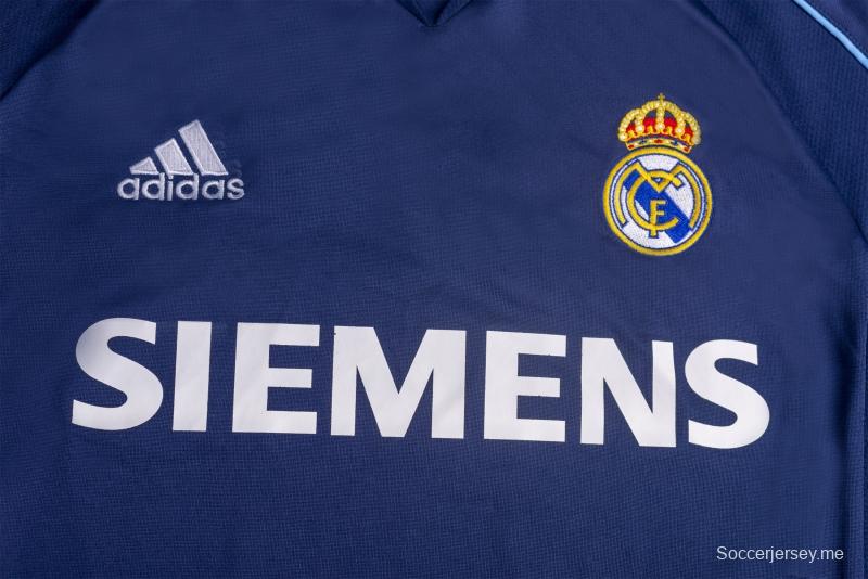 قميص كرة القدم RETRO 05/06 ريال مدريد خارج ملعبه
