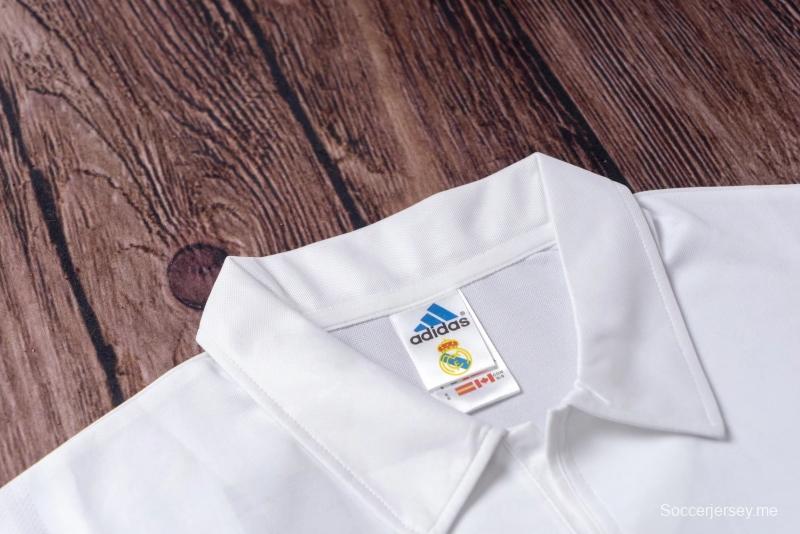 قميص ريترو 01/02 ريال مدريد الأساسي في دوري الأبطال (بدون راعي)
