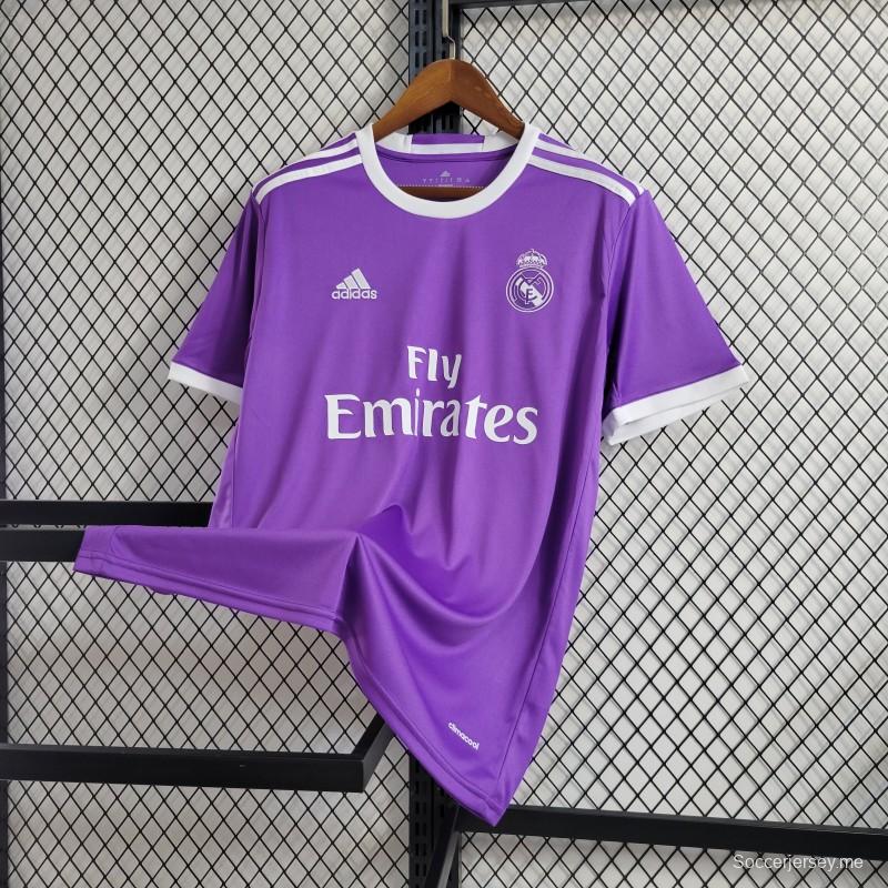 قميص ريترو ريال مدريد 17/18 ذهاباً وإياباً بنفسجي عتيق
