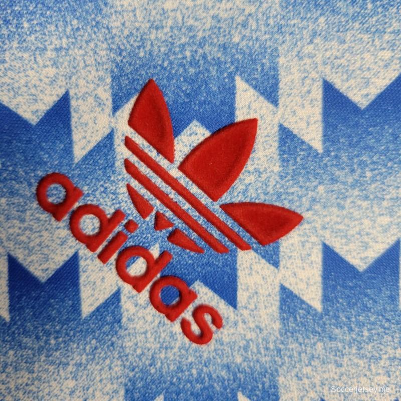 قميص مانشستر يونايتد 90/92 ريترو 90/92 خارج ملعبه
