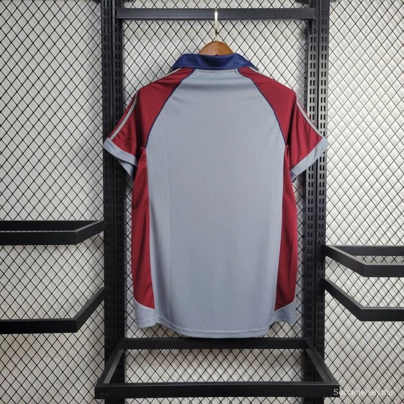 قميص فريق بايرن ميونيخ 1998/99 ريترو ذهاباً وإياباً
