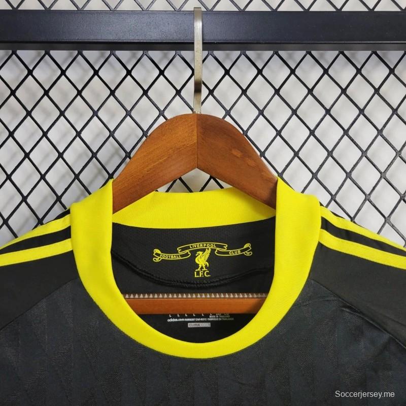 قميص ليفربول الثالث الأسود ريترو 2010/11 2010/11 ليفربول الثالث
