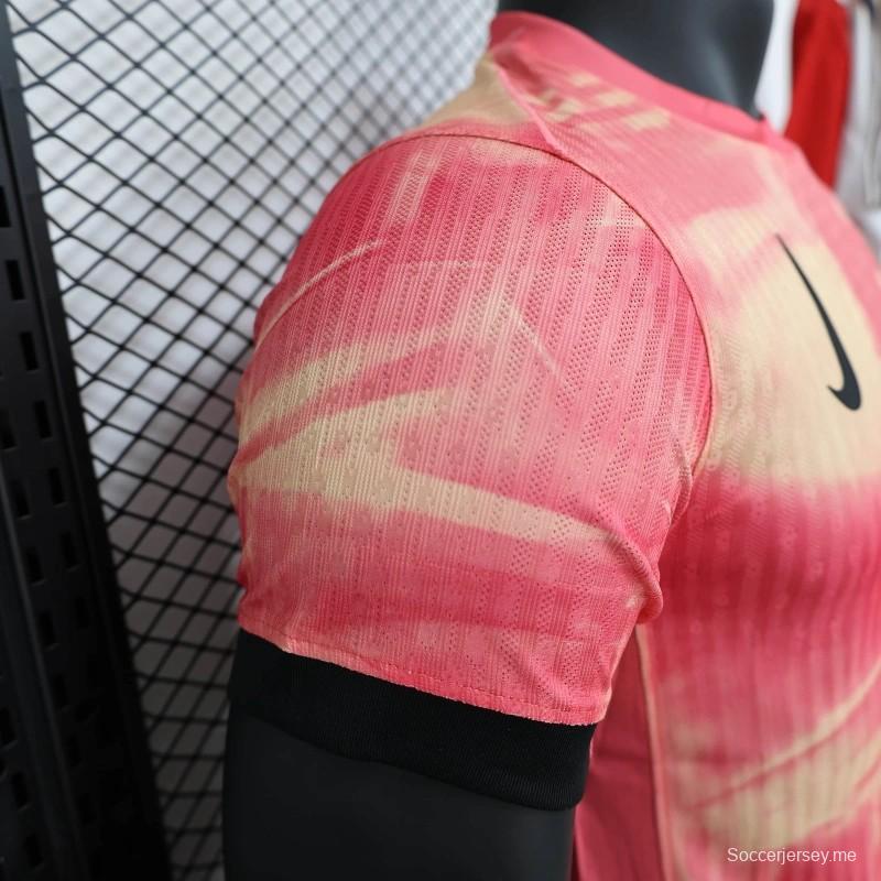 25/26 نسخة اللاعب 25/26 قميص الذكرى 125 لبرشلونة إصدار خاص وردي اللون الوردي
