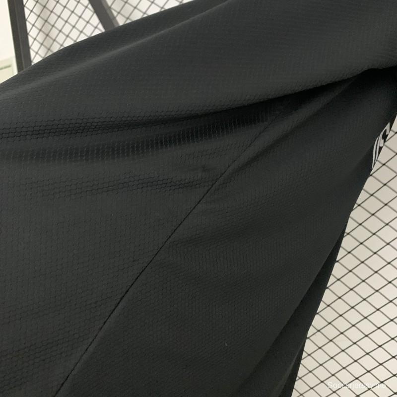 تي شيرت فورمولا 2025 فورمولا 1 AMG أسود