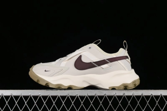 Nike TC 7900 Retro Dad Shoes with Reflective Swoosh and Cushioned Sole - DD9682-003