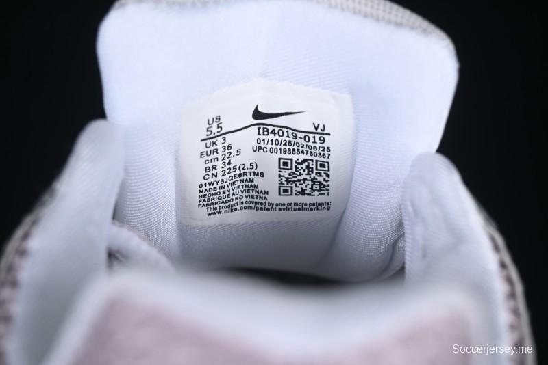 Nike P-6000 Metallic Chrome Runner - Sleek & Stylish Performance Sneakers