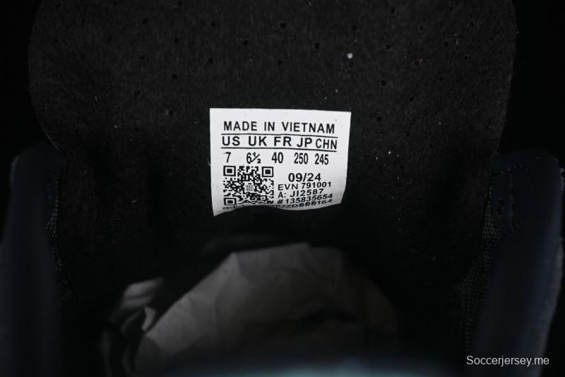 أديداس أوريجينالز جازيل من أديداس أوريجينالز حذاء رياضي منخفض مقاوم للانزلاق ومقاوم للاهتراء - JI2587