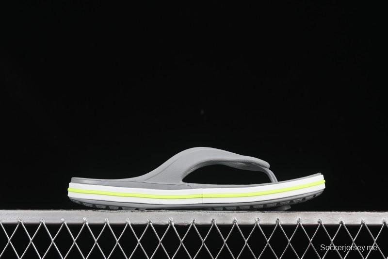 صندل كلاوج كلاوج كلاسيكي من كروكس من سلسلة باياباند كلاوج كلاوج كلاوج صيفي كلاسيكي للارتداء على الشاطئ في الأماكن الداخلية والخارجية قباقيب صديقة للماء - B.D4