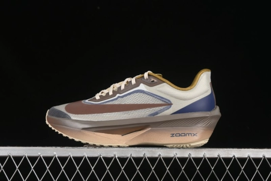 حذاء الجري زوم فلاي 6 ألترا باونس خفيف الوزن من نايك زوم فلاي 6 مع لوحة من ألياف الكربون - HV4366-072