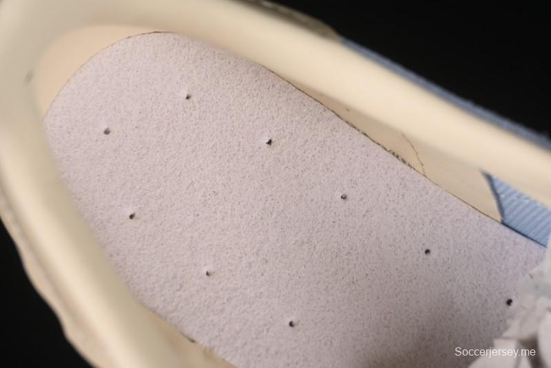 حذاء أديداس اورجينال جازيل كاجوال داخلي ريترو بتصميم مضاد للانزلاق ومقاوم للاهتراء - JR8029