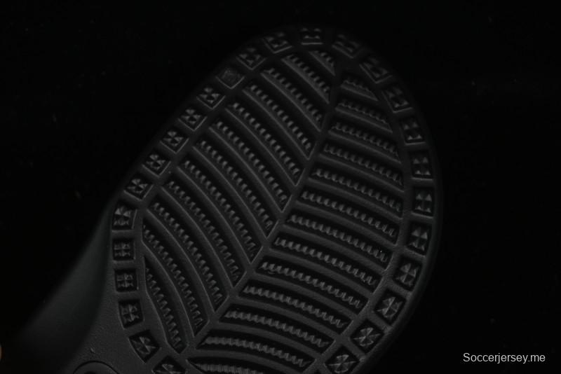 صندل كروكس كلاسيك كلوغ الشاطئي ثنائي الاتجاه ذو فتحات تهوية - B.D4