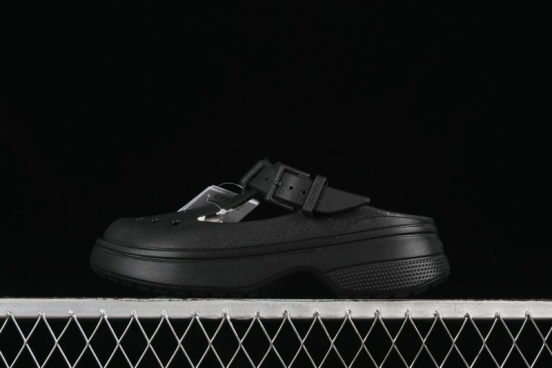 صنادل كروكس ماري جين كلاسيك كلاسيك كلاوج شاطئي بسيط من كروكس - B.D4