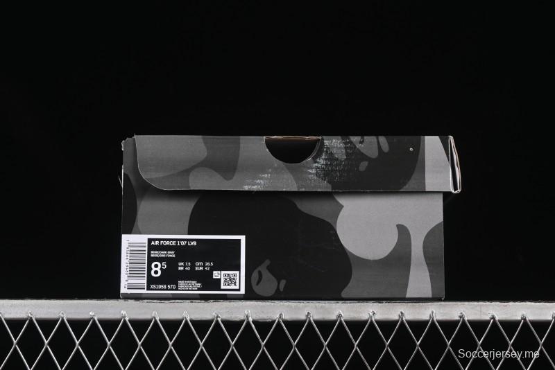 حذاء نايك اير فورس 1 '07 المنخفض من نايك اير فورس 1 '07 من بابي سنيكرز سنيكرز سوش ستار سووش كاجوال - XS1958-570