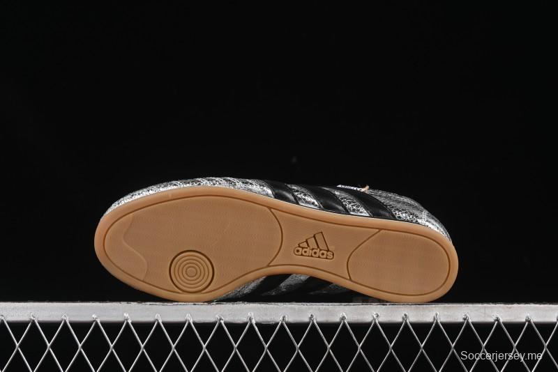 حذاء التدريب المنخفض JH9664 من أديداس أوريجينالز للتايكوندو JH9664 لارتداء مريح غير قابل للانزلاق