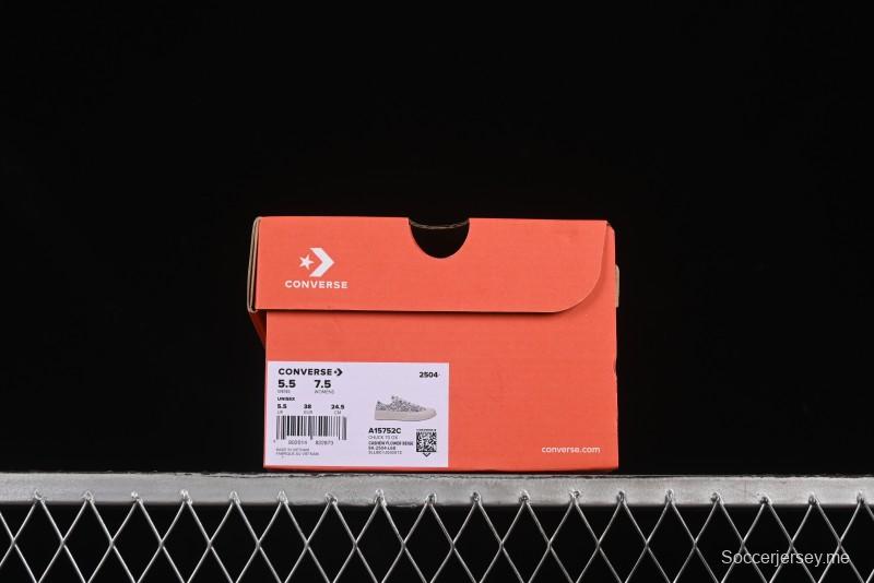 حذاء رياضي كونفرس تشاك 1970 من كونفرس كاجوال بيزلي بنقشة بيزلي - A15752C