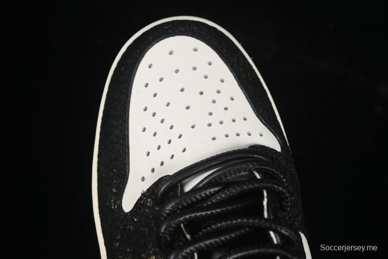 حذاء كرة السلة نايك اير جوردان 1 هاي ريترو أو جي "CNY" من نايك مع عناصر صينية تقليدية ميمونة - IB3165-091