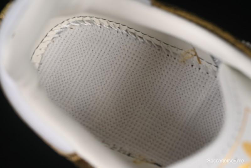 أديداس سامبا أو جي سنيكرز كاجوال من أديداس - KI5719