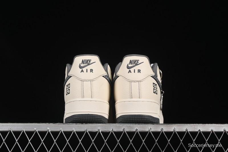 حذاء نايك اير فورس 1 '07 منخفض من نايك اير فورس 1 '07 من نايك جيفنشي بنمط تعاون جيفنشي حذاء رياضي كاجوال رمادي بيج - DF0188-057