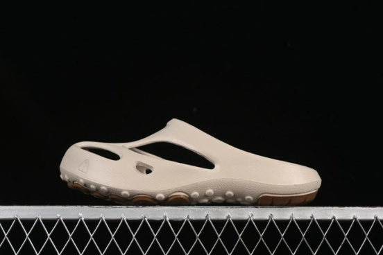 صنادل كين نيوبورت الصيفية العصرية للمشي لمسافات طويلة والخوض في الماء - 1022257