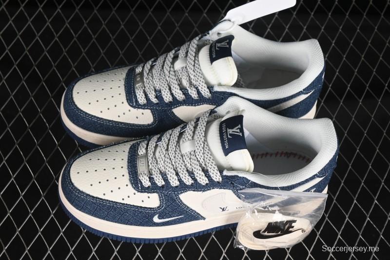 حذاء نايك اير فورس 1'07 المنخفض من نايك اير فورس 1'07 لون أزرق غامق مربعة كاجوال - XS1958-551