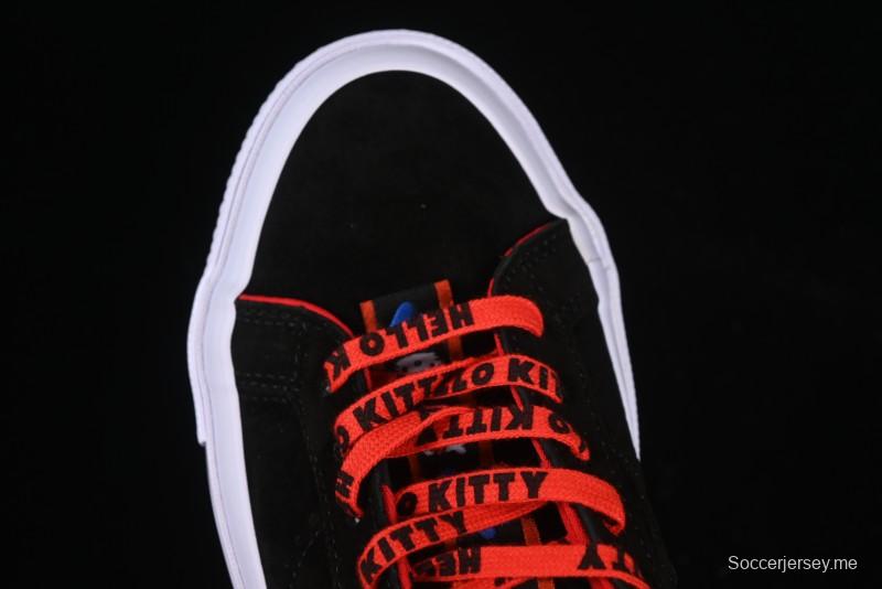 حذاء رياضي كاجوال برقبة منخفضة بنجمة واحدة من كونفرس بتصميم كاجوال بتعاون هالو كيتي - نجمة وردية وعقدة مطرزة - 163904C