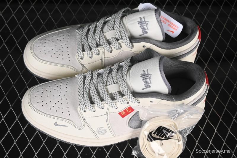 حذاء كرة السلة نايك اير جوردان 1 ريترو ريترو من نايك اير جوردان 1 ريترو لكرة السلة إصدار محدود ومخصص - YX5066-315