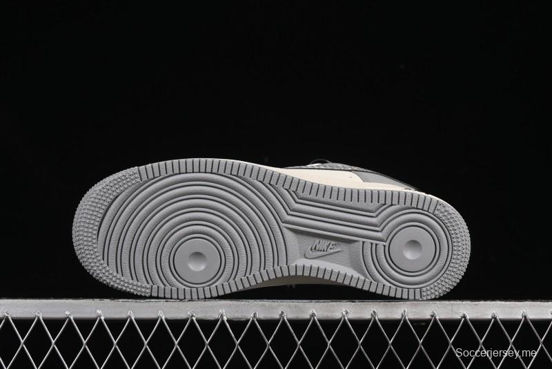 حذاء نايك اير فورس 1'07 منخفض بالتعاون مع بابي سنيكرز كاجوال بيج ستار - XS1958-571