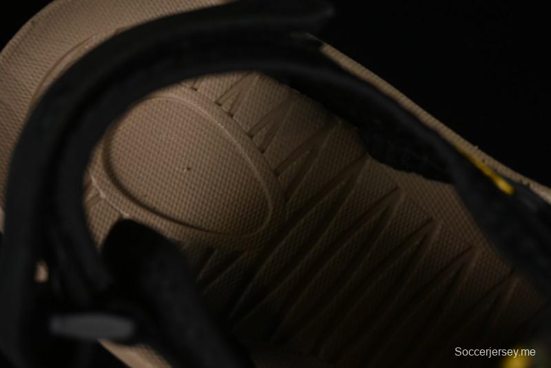 صندل رياضي مريح خارجي مغلق من سلسلة 2025 من إيكو أوف تريل 2025 - 63723901001