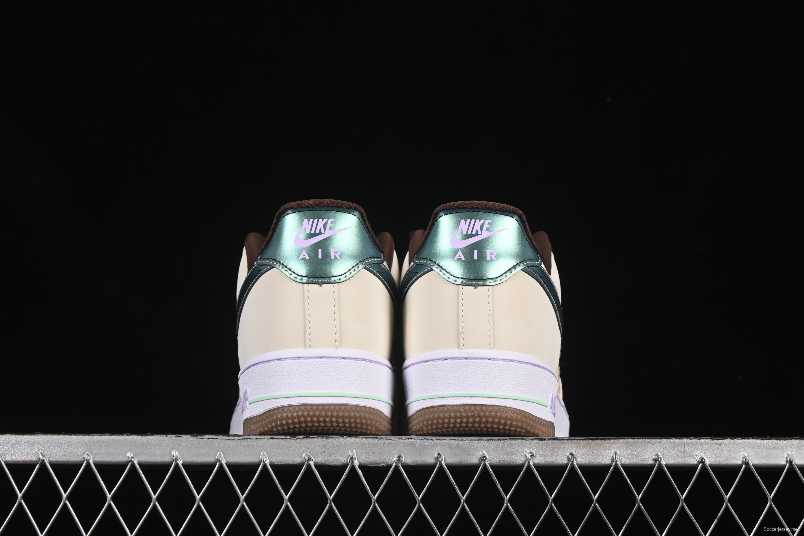 حذاء رياضي نايك اير فورس 1'07 منخفض كاجوال مع وسادة هوائية كاملة الطول - IB5722-100