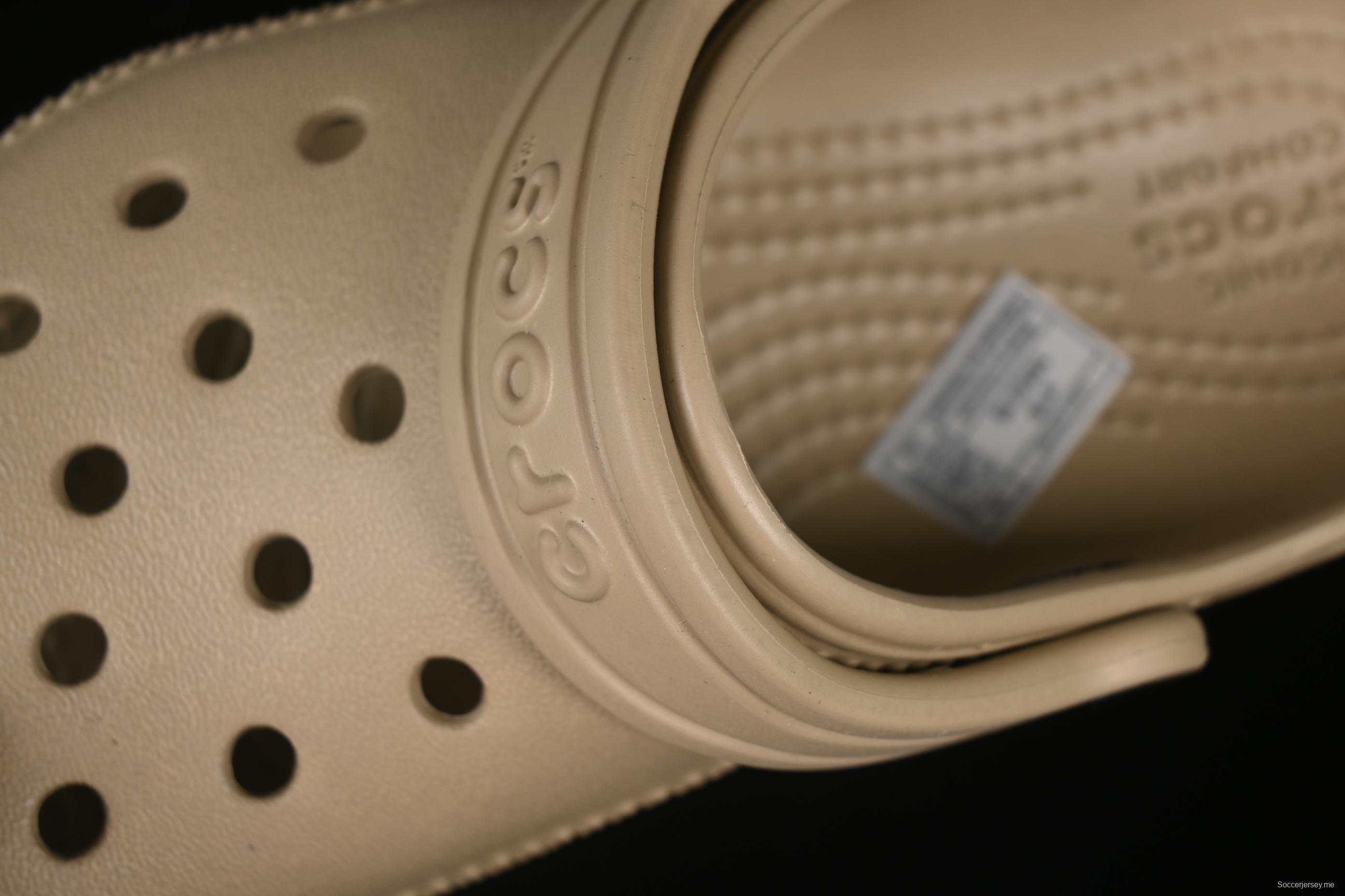 Crocs Classic Clog Kids Lightweight Comfortable Slip-Resistant Sandals with Ventilation Holes - Classic Clog