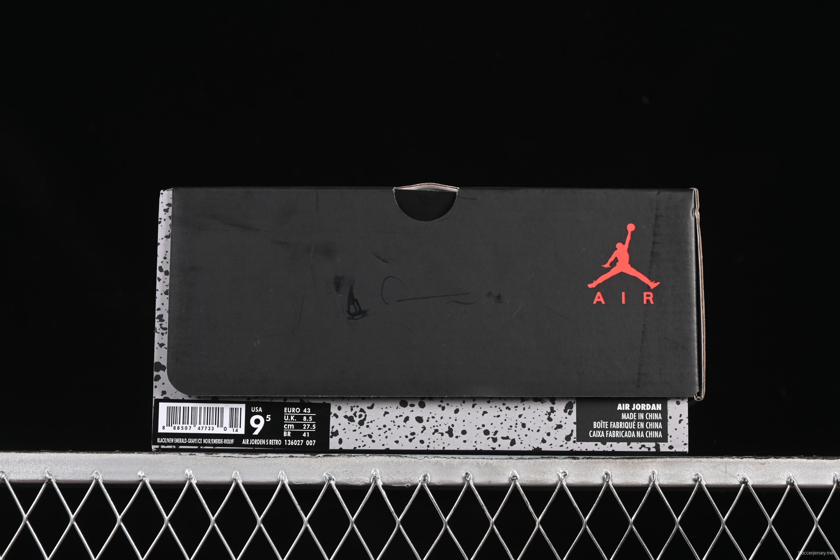 حذاء كرة السلة اير جوردان 5 ريترو من نايك - عنب أسود - 136027-007