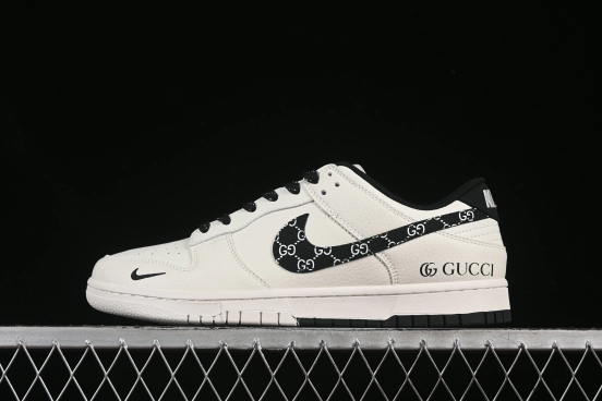 Nike SB Dunk Low Gucci Collaboration Anniversary Custom Low-Top Skate Shoes - XD6188-048