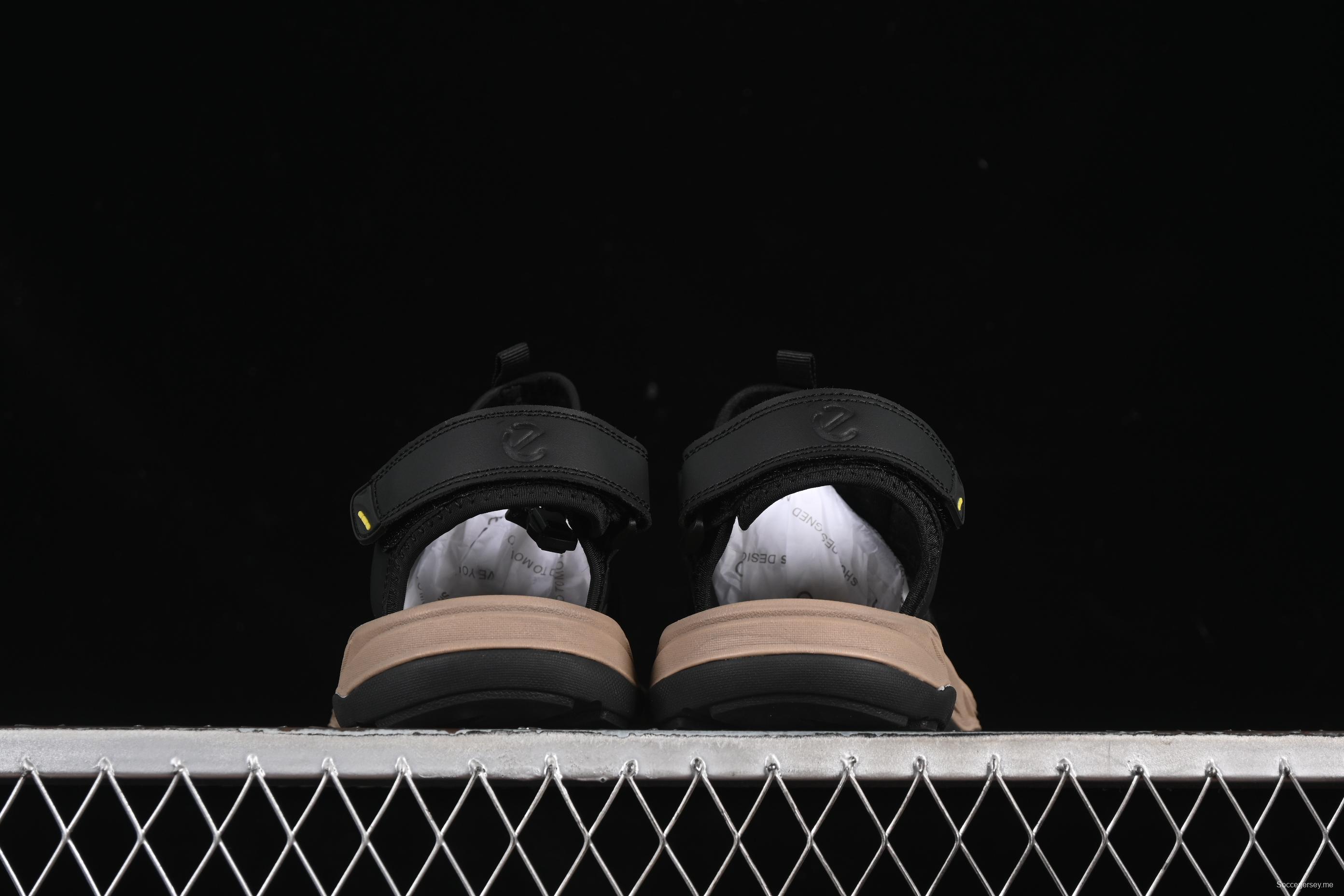 صندل رياضي ترفيهي خارجي من سلسلة إيكو أوف تريل الرياضية التي تغطي أصابع القدم - 68936801001