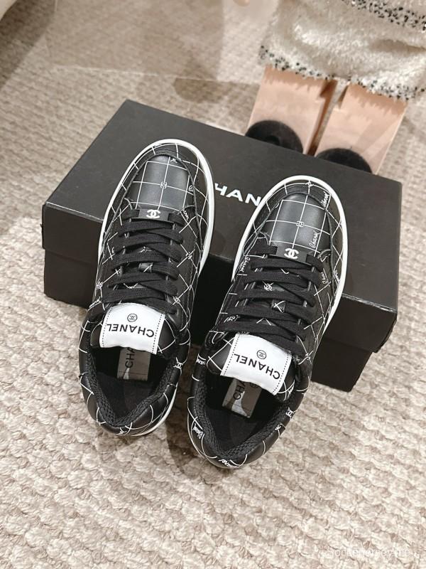 2025 Women Chanel Black White Leather Sneakers