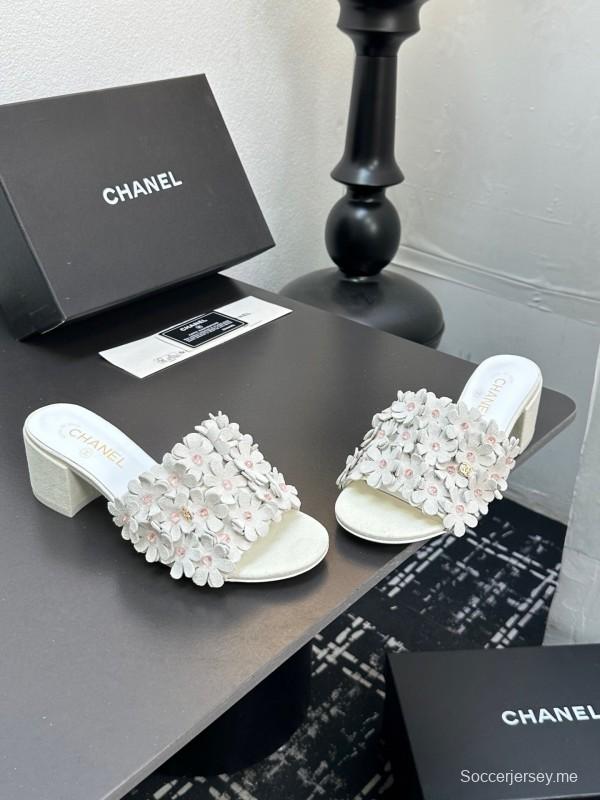 2025 Women Chanel White Leather Sandals