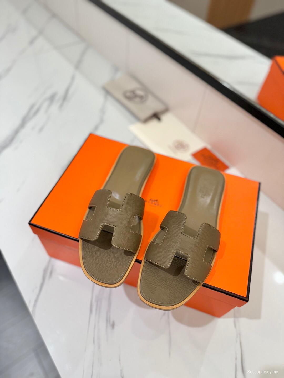2025 Women Hermès Light Brown Leather Slippers