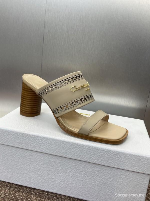 2025 Women Dior Beige Leather Slippers KFY00310
