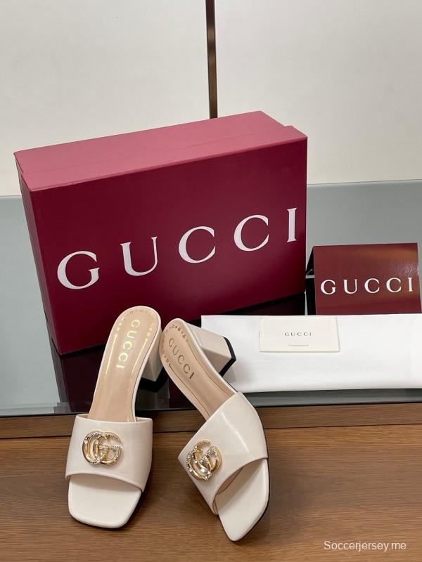 2025 Women Gucci Beige Leather Block Heel Sandals GG Crystal Buckle LY00280