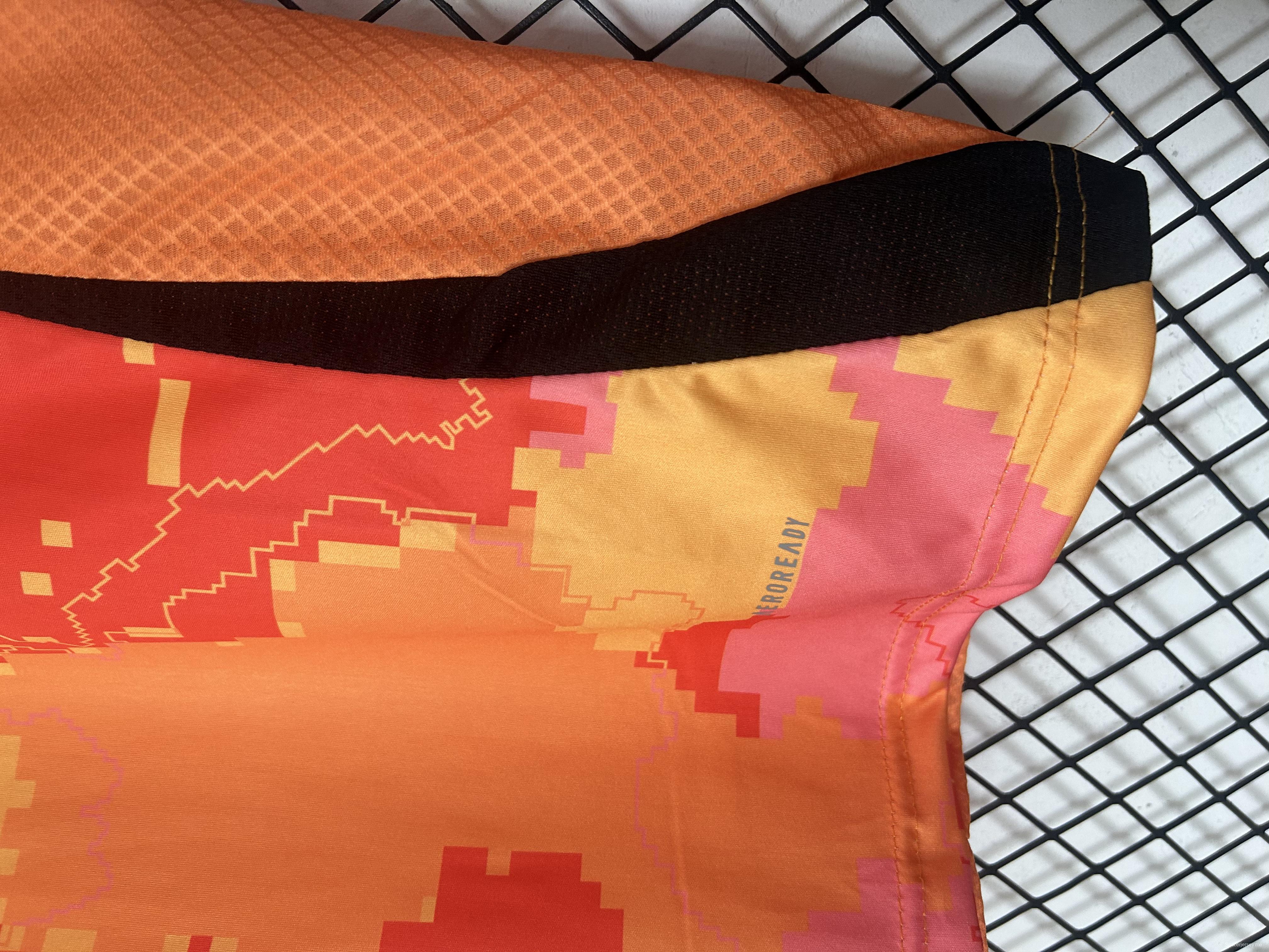 25/26 قميص باريس سان جيرمان الثالث البرتقالي