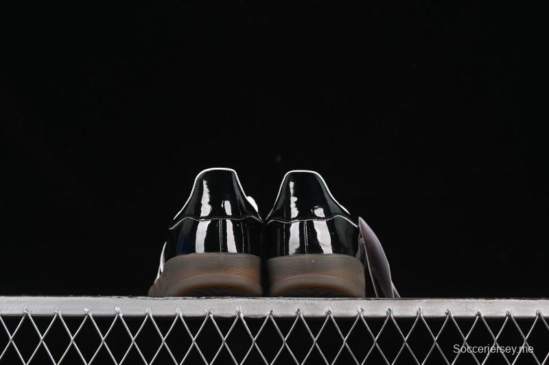 حذاء التزلج المنخفض المقاوم للانزلاق والمقاوم للاهتراء من أديداس أوريجينالز جازيل إندور ريترو - JQ8124