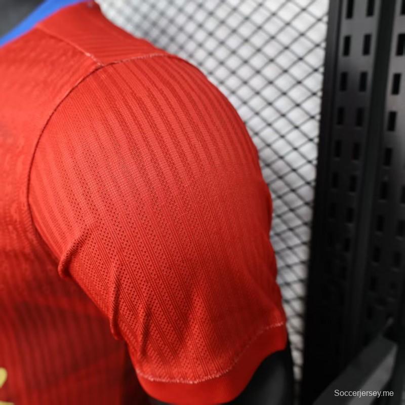 إصدار اللاعب 25/26 برشلونة ترافيس سكوت أزرق بنصف قميص نصف مقسوم أحمر