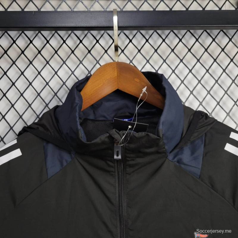 25/26 جاكيت نيوكاسل يونايتد سترة واقية من الرياح أسود