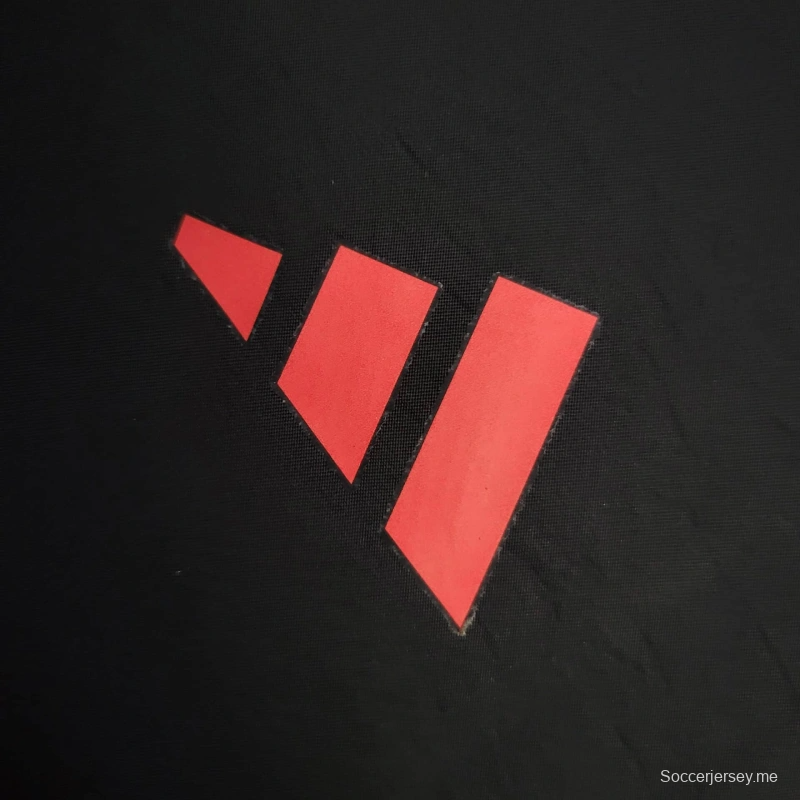 25/26 جاكيت بايرن ميونيخ سترة واقية من الرياح أسود